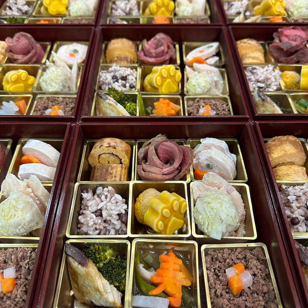 
                  
                    クリスマスケーキ&新年おせちのセット
                  
                